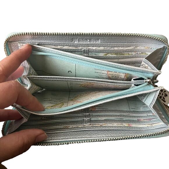 Think Bee Japanese World Map Globe Long Wallet Zip Up Coated Canvas Light Blue - Picture 3 of 16